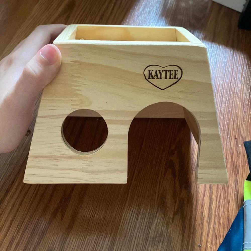 Hamster hut, water bottle, and food bowl